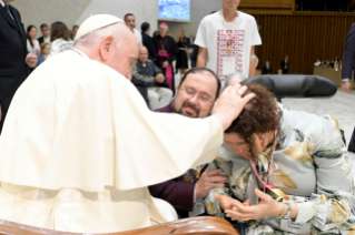 10-A los participantes en el encuentro de la Comunidad Católica Shalom