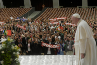 1-Aos participantes no encontro da Comunidade Católica Shalom