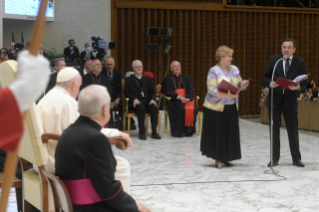 8-Aux participants à la rencontre de la communauté catholique Shalom