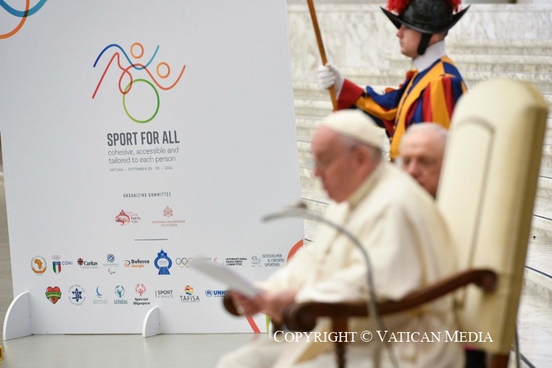 1-A los participantes en la Cumbre internacional &ldquo;Deporte para todos. Cohesionado, accesible y adaptado a cada persona"