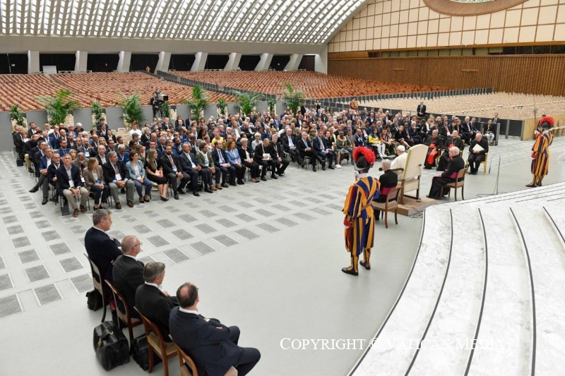 9-A los participantes en la Cumbre internacional &ldquo;Deporte para todos. Cohesionado, accesible y adaptado a cada persona"