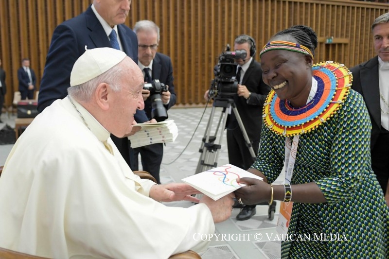 4-A los participantes en la Cumbre internacional &ldquo;Deporte para todos. Cohesionado, accesible y adaptado a cada persona"