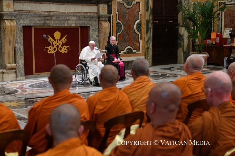 Bouddhistes thaïlandais et catholiques, une amitié qui se consolide Cq5dam.web.800.800