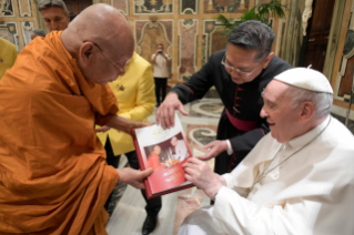 7-Alla Delegazione Buddista dell'Assemblea Sangha di Chetuphon, Thailandia