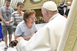 8-To the Pilgrims from the dioceses of Alessandria and Spoleto
