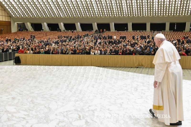 0-A los empleados del Vaticano con motivo de las felicitaciones navide&ntilde;as
