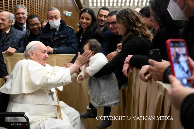 7-A los empleados del Vaticano con motivo de las felicitaciones navide&ntilde;as