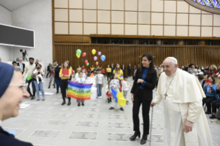 0-To the children assisted by the "Santa Marta" Paediatric Dispensary