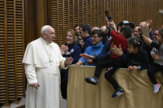 13-Ai Bambini assistiti dal Dispensario Santa Marta