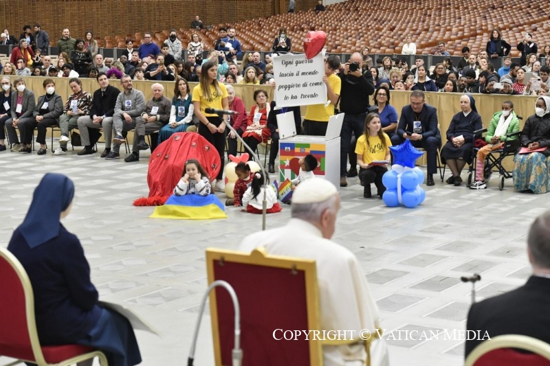 20-&Agrave;s crian&ccedil;as assistidas pelo Dispens&aacute;rio Santa Marta