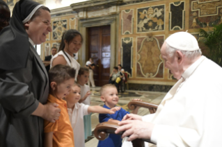 11-Ai Partecipanti al Capitolo Generale dei Figli della Divina Provvidenza e Delegazione della Famiglia carismatica fondata da San Luigi Orione