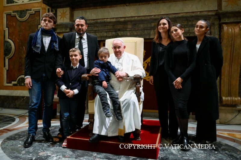 Pour le Pape, la famille est un facteur de fraternité Cq5dam.web.800.800