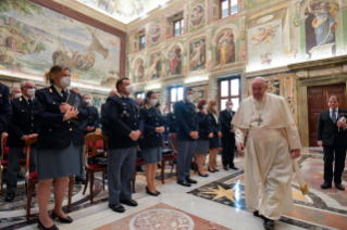 8-Ai Dirigenti e al Personale dell'Ispettorato di Pubblica Sicurezza presso il Vaticano