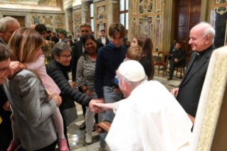 8-À la communauté académique de l'Institut pontifical théologique Jean-Paul II pour les sciences du mariage et de la famille