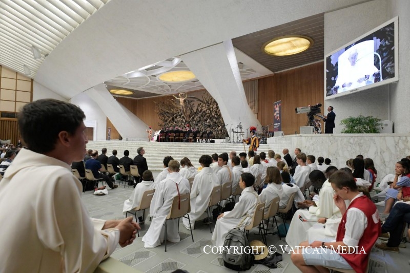 8-Al Pellegrinaggio di Ministranti della Francia