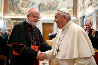 11-Aos membros da "Papal Foundation"