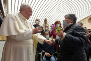 11-A la peregrinación de la comunidad pastoral "Nuestra Señora de las Lágrimas"  de Treviglio (Bérgamo)