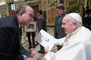 3-Ai  Membri del Pontificio Istituto Missioni Estere (P.I.M.E.), in occasione dei 150 anni della Rivista "Mondo e Missione"