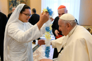2-Alla Delegazione del "Premio Madre Teresa"