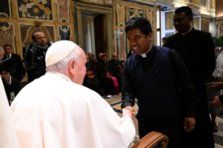 2-Aux membres du Conseil de l’Union des Prêtres, Religieux et Religieuses Malgaches à Rome