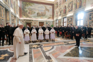 1-À Comunidade do Pontifício Seminário Lombardo em Roma