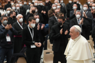 3-Aux participants au symposium "Pour une théologie fondamentale du sacerdoce"