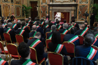 8-A los alcaldes de la Asociación Nacional de Municipios Italianos