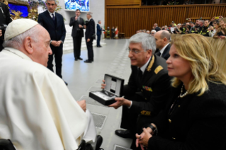 13-Audiencia al Cuerpo de Bomberos y sus familias