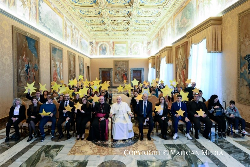 Francisco, con los jóvenes de Acción Católica italiana