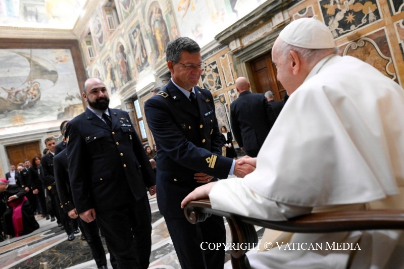 6-Alla Delegazione dell'Aeronautica Militare Italiana, nel centenario dell'istituzione