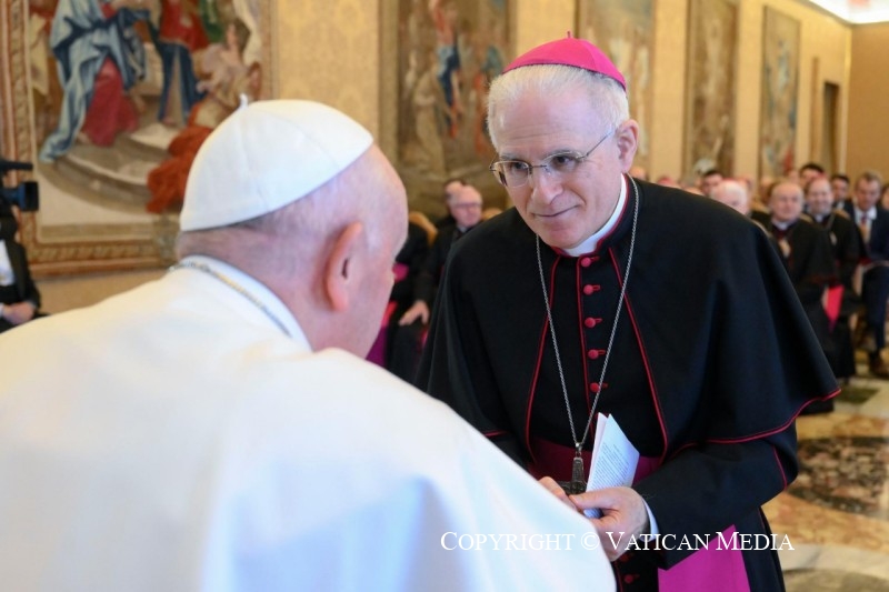 3-A los participantes en la Asamblea plenaria de la Comisi&oacute;n de los Episcopados de la Uni&oacute;n Europea (COMECE)