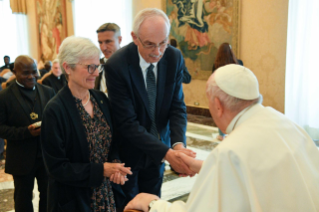 2-Aux religieux de la Congrégation du Saint-Esprit 