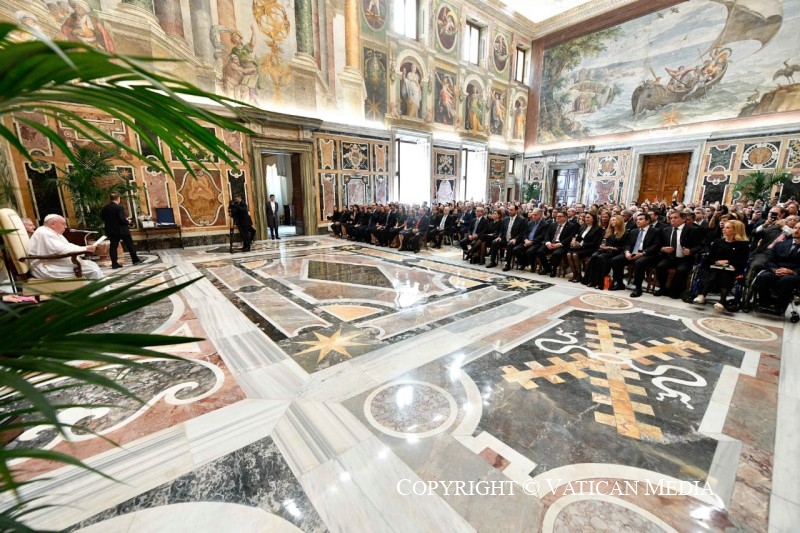 Le Pape dénonce la culture du profit qui fausse les relations Cq5dam.web.800.800