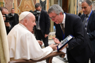 1-Aux délégations de la Fédération italienne des hebdomadaire catholiques ; de l'Union de la presse périodique italienne ; de l'Association Coral ; et de l'Association AIART