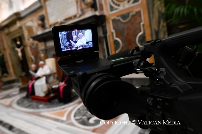 El Papa, con los comunicadores católicos italianos