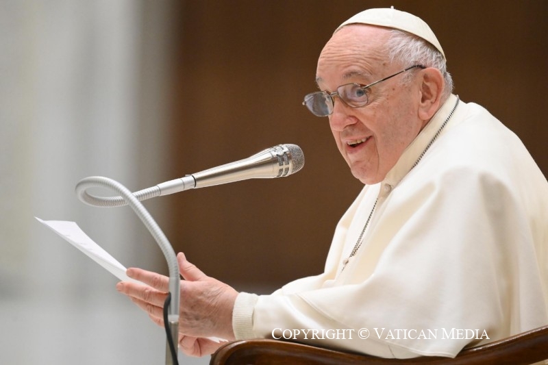 Le Pape implore le don de la paix pour la Birmanie Cq5dam.web.800.800