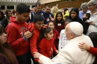 7-Ai Bambini assistiti dal Dispensario Santa Marta