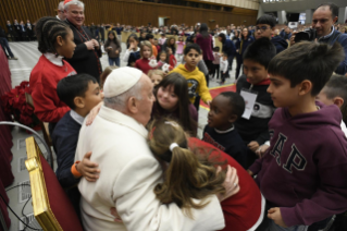 9-Ai Bambini assistiti dal Dispensario Santa Marta