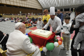 12-A los niños asistidos por el Dispensario Santa Marta