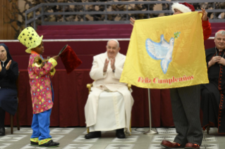 10-A los niños asistidos por el Dispensario Santa Marta