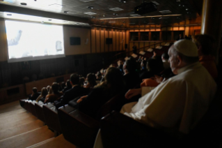 2-Paroles improvisées par le Pape François au terme de la projection du documentaire «Freedom on Fire : Ukraine’s Fight for Freedom»