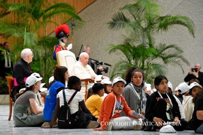Le Pape et les enfants invitent à travailler à la paix Cq5dam.web.800.800