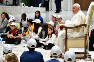 4-« Les enfants rencontrent le Pape. Apprenons des enfants »