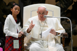 22-« Les enfants rencontrent le Pape. Apprenons des enfants »