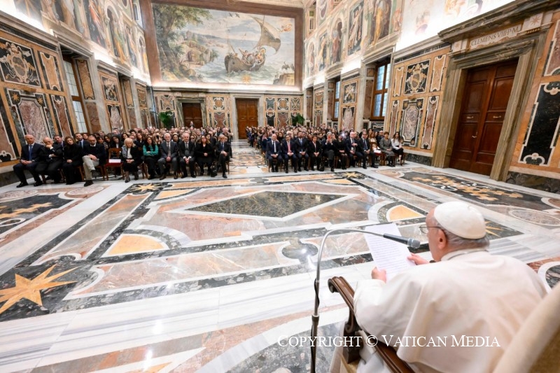 El Papa, con los aseguradores italianos
