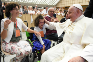 8-A los Miembros de la Asociación de Promoción de la Familia "Encuentro Matrimonial"