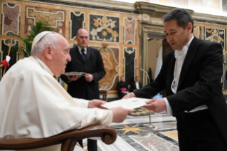 1-Apresentação das Cartas Credenciais dos Embaixadores da Islândia, Bangladesh, Síria, Gâmbia e Cazaquistão 