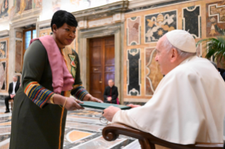 7-Presentation of Credential Letters by the Ambassadors of Iceland, Bangladesh, Syria, The Gambia and Kazakhstan accredited to the Holy See