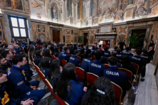 1-Aux membres de la Fédération italienne de volley-ball 