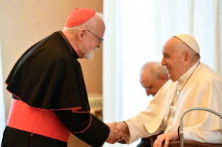 0-Ai Membri della "Papal Foundation"